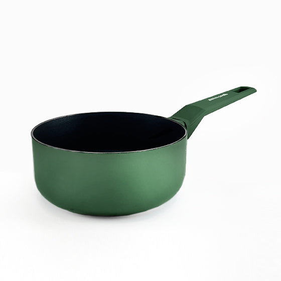 COLORS jungle green saucepan, suitable for all types of cookers, including induction