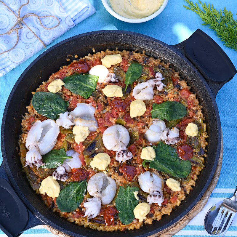 Arroz de verduras, sobrasada y sapietas al toque de mayonesa de piparras