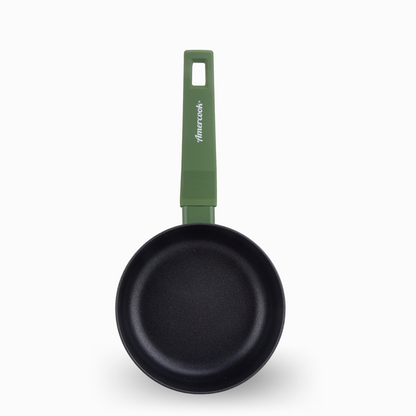 COLORS jungle green saucepan, suitable for all types of cookers, including induction