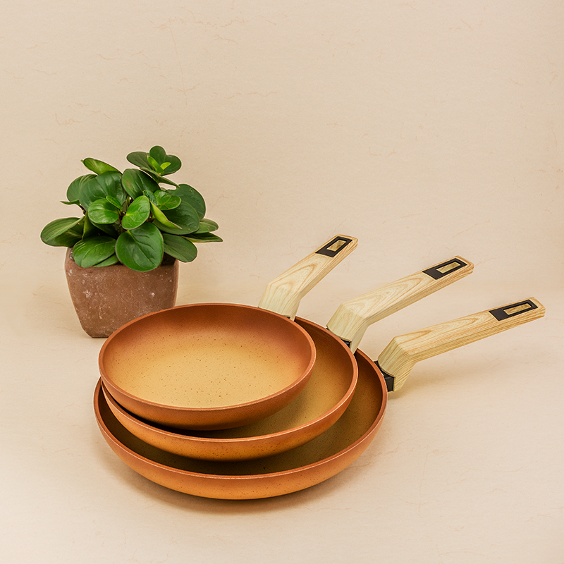 Set of 3 Terracotta pans